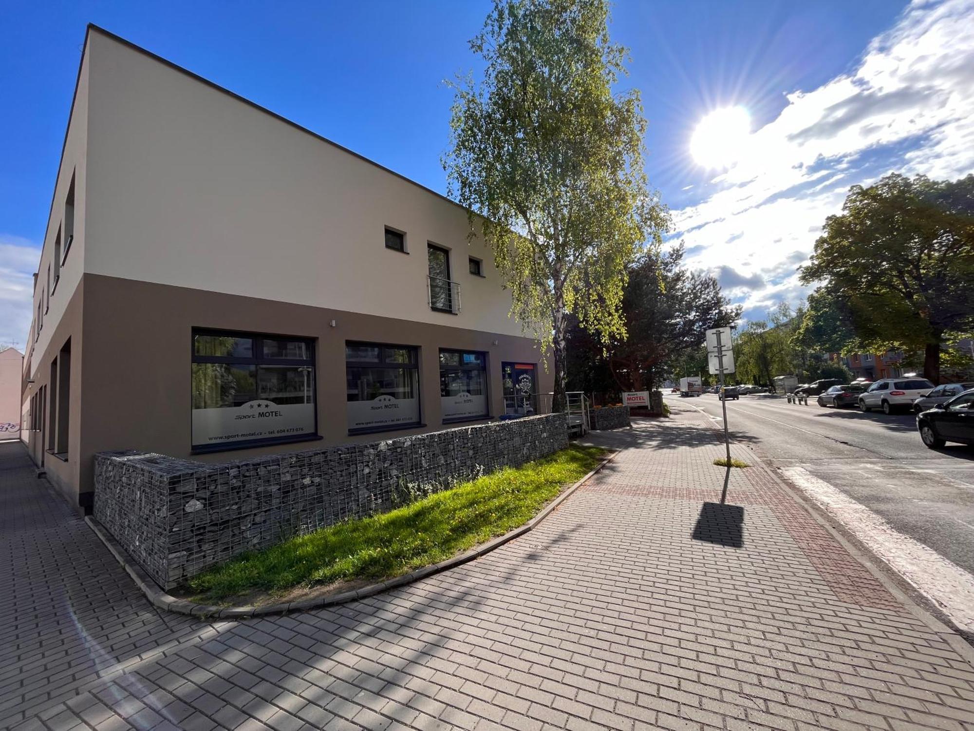 Sport Hotel Centrum Valašské Meziříčí Bagian luar foto